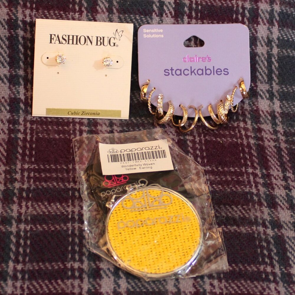 NWT Mixed Earring Lot Fashion Bug, Paparazzi, Claire's